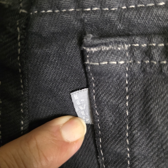 Vintage Levis Silver Tab Made In The U.S.A Y2K Jeans. Baggy, Distressed 34x32 - Picture 8 of 15